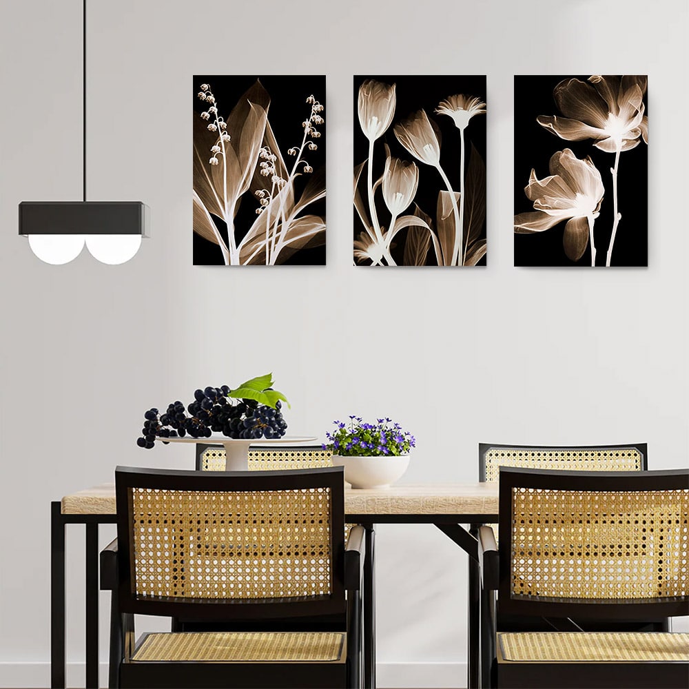 Set 3 tablouri flori variate multicanvas - Dimensiune multicanvas: 3 tablouri 50x70 cm Set 3 tablouri flori variate multicanvas - Dimensiune multicanvas: 3 tablouri 50x70 cm