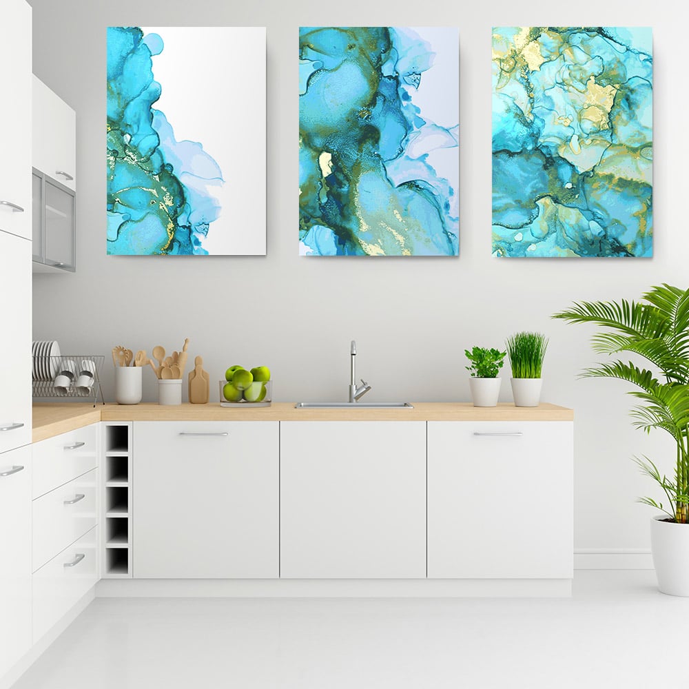 Set 3 tablouri abstract imitatie marmura albastru auriu - Dimensiune multicanvas: 3 tablouri 50x70 cm Set 3 tablouri abstract imitatie marmura albastru auriu - Dimensiune multicanvas: 3 tablouri 50x70 cm