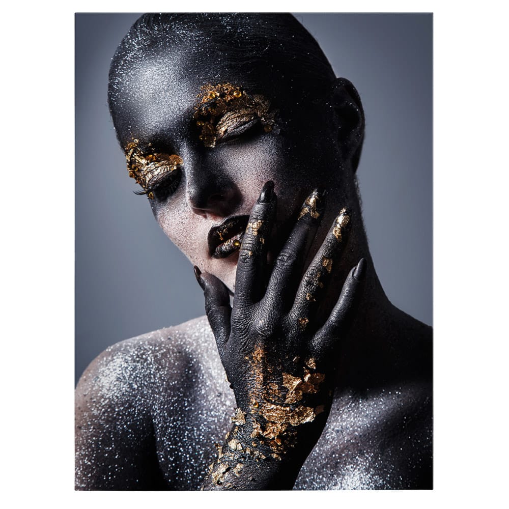 Machiaj auriu creativ tablou portret - Material produs:: Tablou canvas pe panza CU RAMA, Dimensiunea:: 60x80 cm Machiaj auriu creativ tablou portret - Material produs:: Tablou canvas pe panza CU RAMA, Dimensiunea:: 60x80 cm