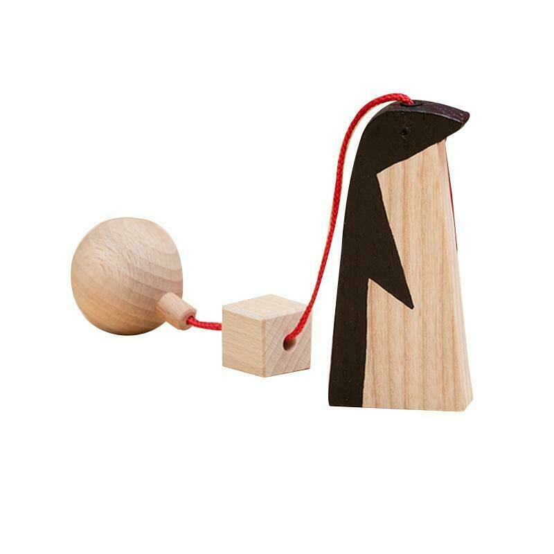 Jucarie Montessori din lemn, pinguin pentru centru activitati, negru-lemn natur, Mobbli Jucarie Montessori din lemn, pinguin pentru centru activitati, negru-lemn natur, Mobbli