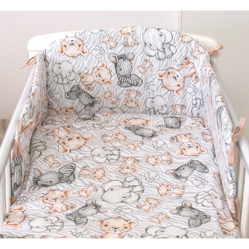 Amy - Set lenjerie din bumbac cu protectie laterala pentru pat bebe 120 x 60 cm. Safari Bej . Amy - Set lenjerie din bumbac cu protectie laterala pentru pat bebe 120 x 60 cm. Safari Bej .
