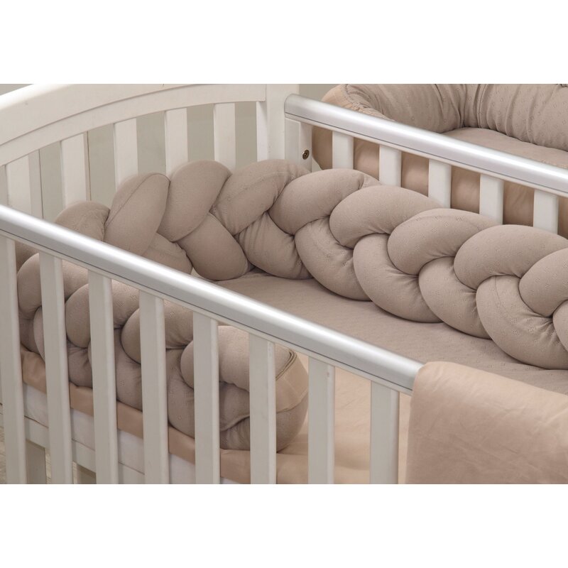 Amy - Aparatoare laterala pat Bumper impletit cu inchidere velcro, Bumbac Tricot Bej, 180x21 cm Amy - Aparatoare laterala pat Bumper impletit cu inchidere velcro, Bumbac Tricot Bej, 180x21 cm