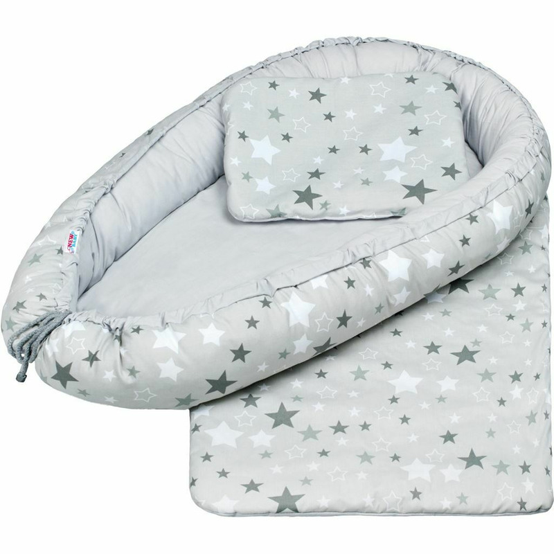 Set 3 piese, New Baby, Baby Nest, Cu paturica si pernuta, White/Grey stars Set 3 piese, New Baby, Baby Nest, Cu paturica si pernuta, White/Grey stars