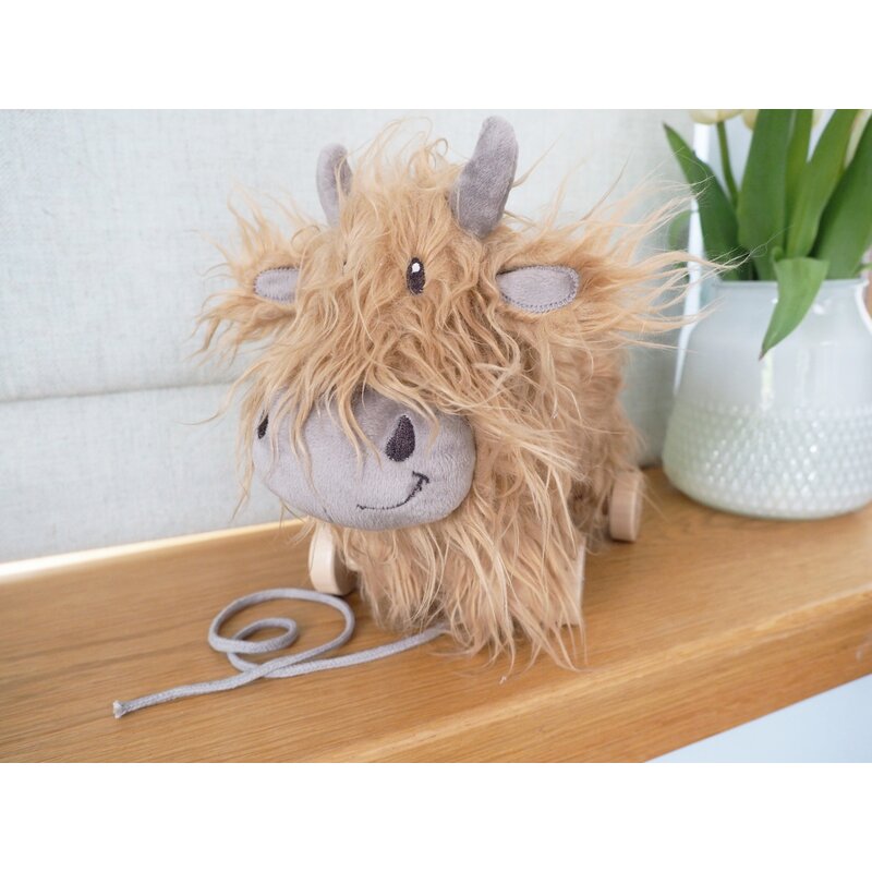 Little Bird Told Me - Hubert Highland Cow Pull Along Toy cu roti detasabile, pentru copii Little Bird Told Me - Hubert Highland Cow Pull Along Toy cu roti detasabile, pentru copii