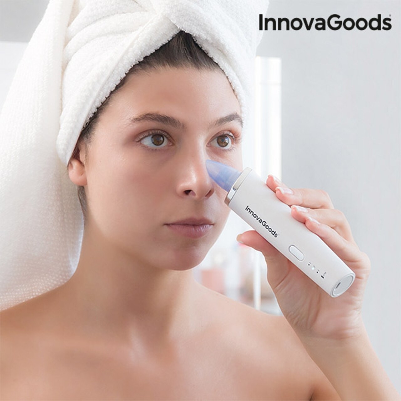 Aparat facial electric pentru puncte negre InnovaGoods, 16.5x4.5x4 cm Aparat facial electric pentru puncte negre InnovaGoods, 16.5x4.5x4 cm