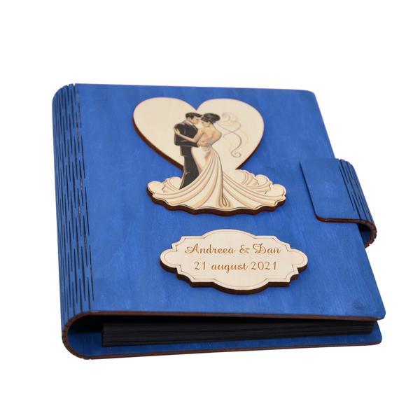 Guestbook din lemn personalizat, Caiet de amintiri, albastru, A5, pentru nunta, Piksel, pix si lipici inclus Guestbook din lemn personalizat, Caiet de amintiri, albastru, A5, pentru nunta, Piksel, pix si lipici inclus