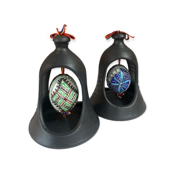Ou incondeiat cu suport din ceramica neagra - Ceramica Martinescu Ou incondeiat cu suport din ceramica neagra - Ceramica Martinescu