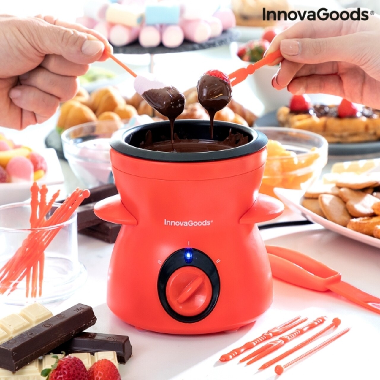 Aparat pentru fondue de ciocolata cu accesorii, Fonlat InnovaGoods, 25W, 300 ml Aparat pentru fondue de ciocolata cu accesorii, Fonlat InnovaGoods, 25W, 300 ml
