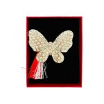 Brosa En-gros Fluturas Stilizat, marime mare, ambalata in cutie rosie, 8.5×6.5×2.5cm