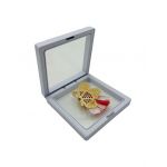 Brosa Martisor En-gros, Fluture Dragut in cutie cu expunere 3D, 8.5×8.5×2cm