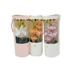 Orhidee Artificiala En-gros ambalata in cutie deosebita, calitate superioara, 4 flori si boboci pe fir, 28×10×8cm