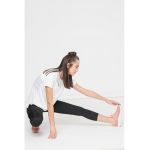 Colanti crop cu buzunar ascuns si tehnologie Dri Fit pentru fitness