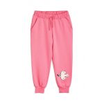 Mini Rodini pantaloni de trening din bumbac pentru copii Mini Rodini x Wrangler culoarea roz, cu imprimeu