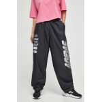 adidas Originals pantaloni de trening culoarea negru, cu imprimeu