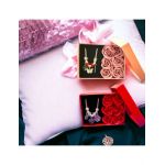Set cadou 8 Martie cu bratara Pandora & 6 flori sapun