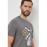 Desigual tricou din bumbac barbati, culoarea gri, cu imprimeu