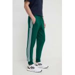 adidas pantaloni de trening din bumbac culoarea verde, cu imprimeu  IS1392