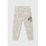 Abercrombie & Fitch pantaloni de trening pentru copii culoarea gri, modelator