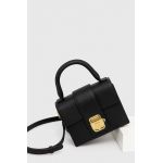 Chiara Ferragni poseta culoarea negru