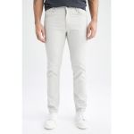 Pantaloni slim fit cu talie medie