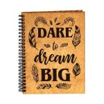 Agenda din lemn: Dare to dream Big!