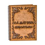 Agenda din lemn: Cea mai buna educatoare