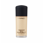 Fond de ten cu acoperire MAC Studio Fix Fluid SPF15 Nuanta NC15