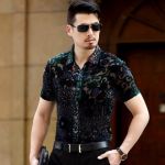 Cămașă bărbătească cu flori F691 albastru L 1