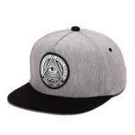 Bărbați snapback cu un ochi gri