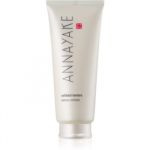 Annayake Purity Moment exfoliant iluminator