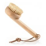 Perie din lemn pentru baie Zone Inu, lungime 18,4 cm