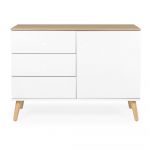 Comodă albă joasă cu aspect de lemn de stejar 109x79 cm Dot – Tenzo