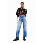 Bluza crop cu model floral