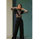 Bluza de dantela cu volane