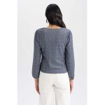 Bluza cu maneci lungi si decolteu in V