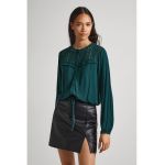 Bluza cu anouri si perforatii