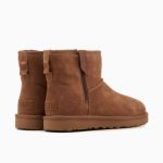 Ghete UGG Classic Mini Bailey Zip