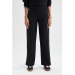Pantaloni de trening cu croiala ampla