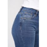 Blugi crop cu croiala boyfriend