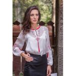 Bluza din matase cu motive brodate