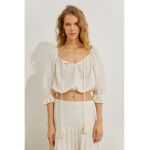 Bluza crop cu maneci 3/4