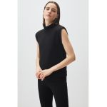 Bluza cu umeri intariti