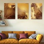 Set 3 tablouri abstract imitatie marmura maro auriu - Dimensiune multicanvas: 3 tablouri 80x120 cm