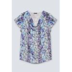 Bluza cu decolteu drapat si model floral