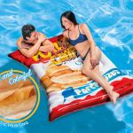 Intex Saltea de piscina Potato Chips, 178 x 140 cm, 58776EU