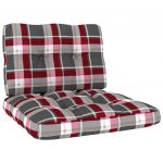 Scaun de gradina & perne rosii cu carouri