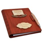 Agenda A5 din lemn personalizata, rosie, Piksel, Absolvire, Profesori, Invatatori, 100 pagini si pix din lemn inclus