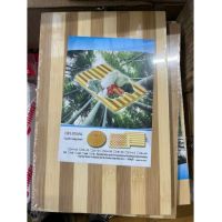 Tocator din Bambus cu agatatoare pentru bucatarie, Dimensiune: 24x34 Cm Engros