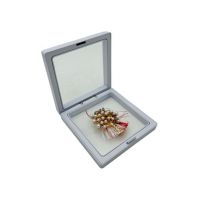 Brosa Martisor En-gros, Copacul Vietii in cutie cu expunere 3D, 8.5×8.5×2cm
