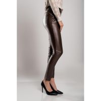 Pantaloni Stramti Din Imitatie Piele Roda, Maro